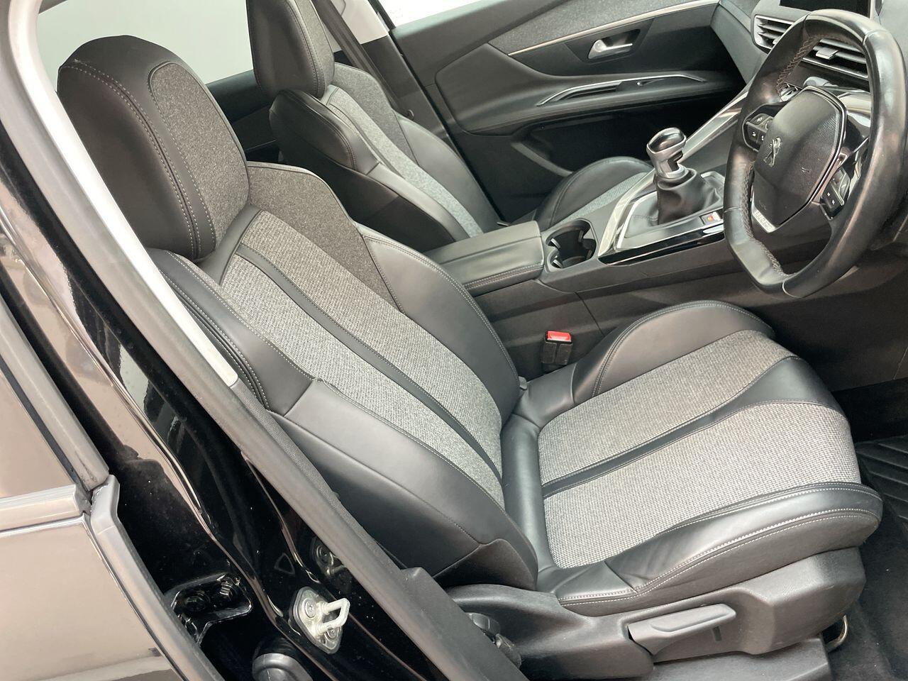 Used Peugeot 3008 2018 for sale - 77015900: Photo 11