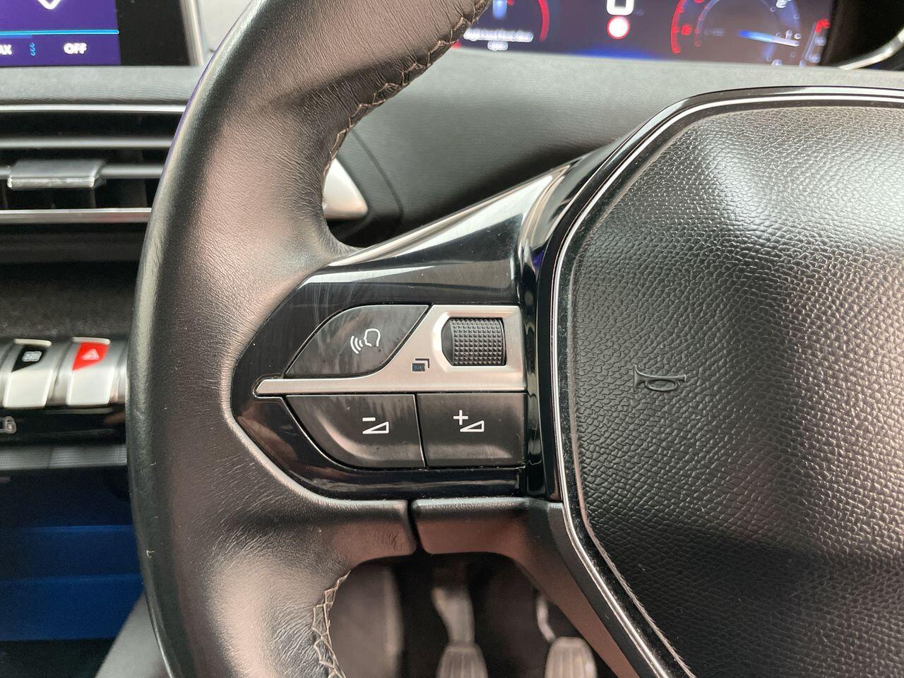 Used Peugeot 3008 2018 for sale - 77015900: Photo 18