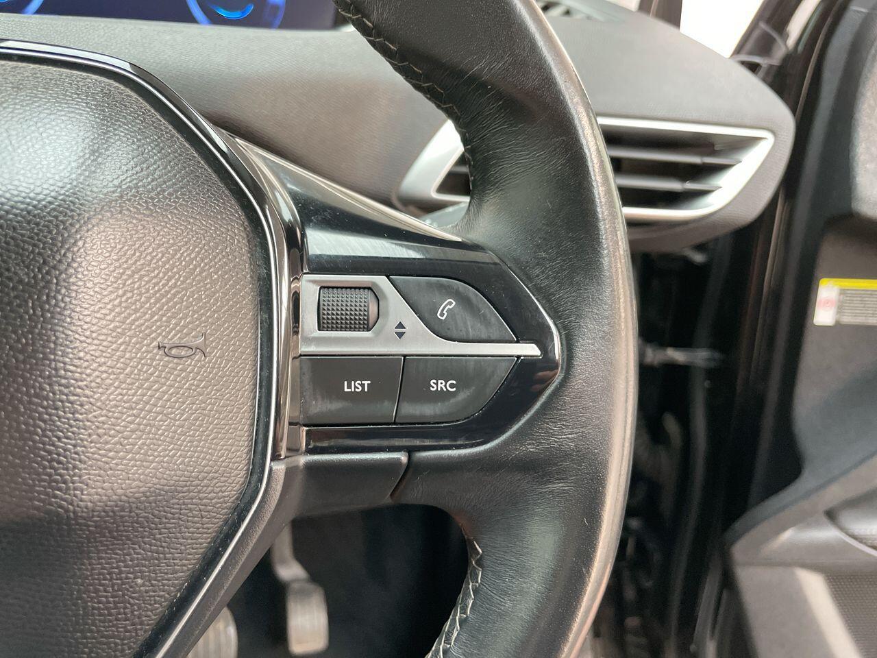 Used Peugeot 3008 2018 for sale - 77015900: Photo 19