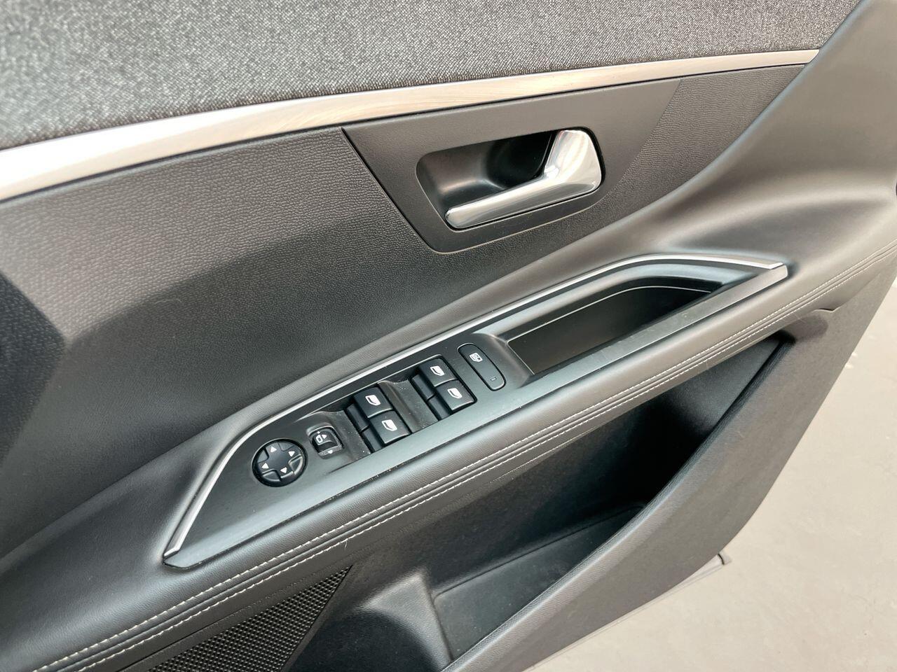 Used Peugeot 3008 2018 for sale - 77015900: Photo 21