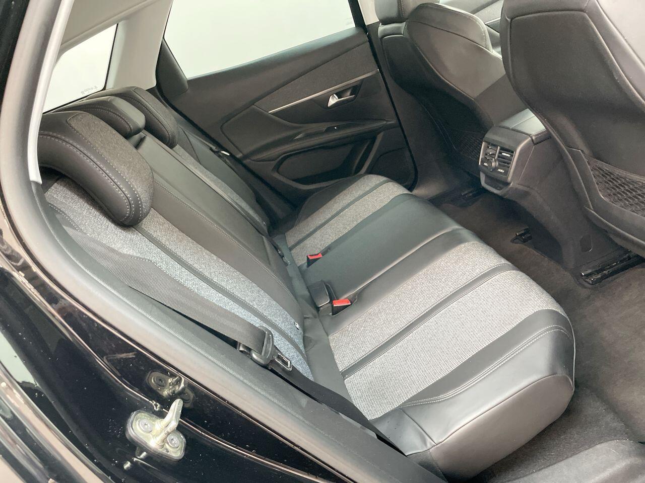 Used Peugeot 3008 2018 for sale - 77015900: Photo 24