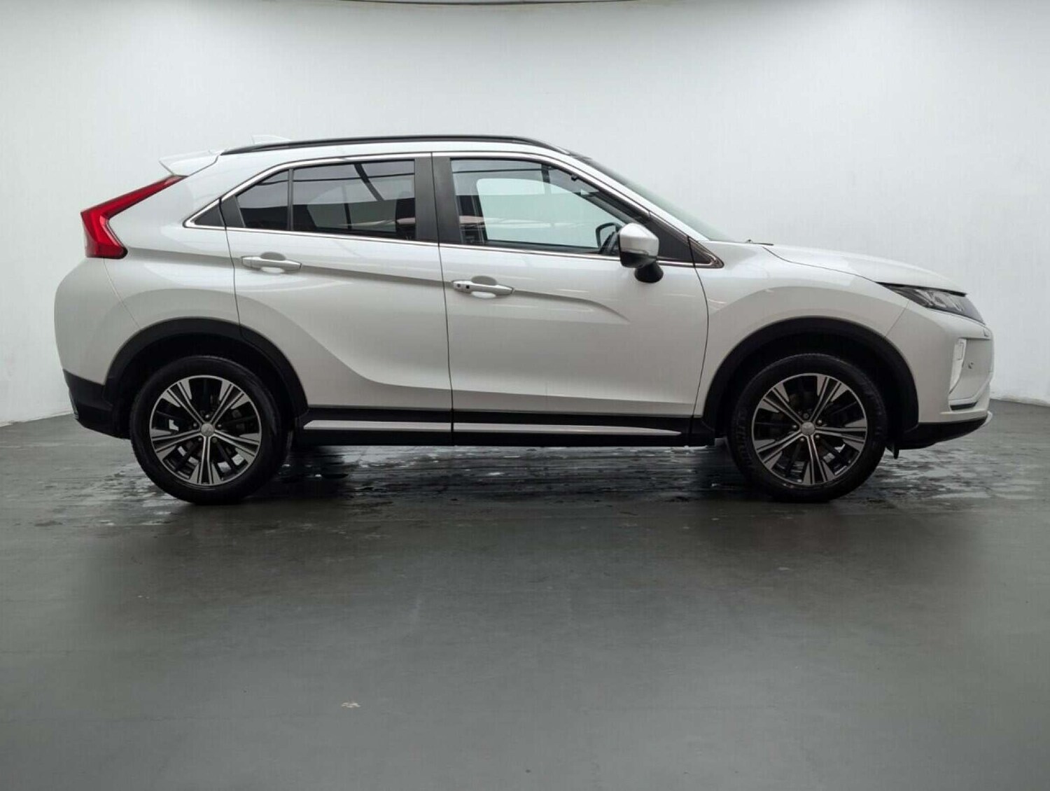 Used Mitsubishi Eclipse Cross 2019 for sale - 77714120: Photo 9