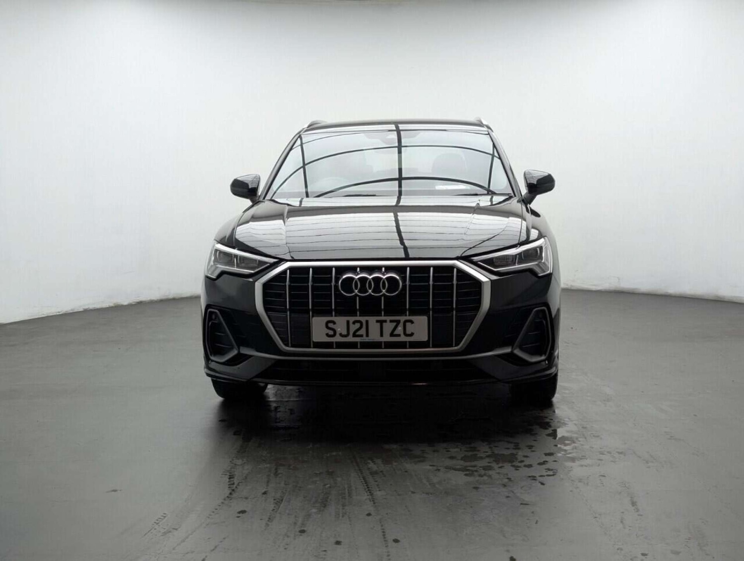 Used Audi Q3 2021 for sale - 77713421: Photo 3