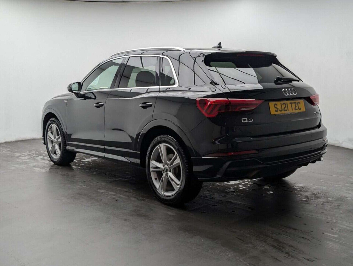 Used Audi Q3 2021 for sale - 77713421: Photo 6