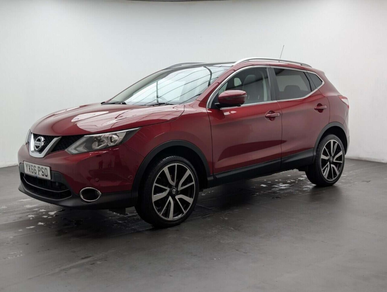 Used Nissan Qashqai 2016 for sale - 77714259: Photo 4