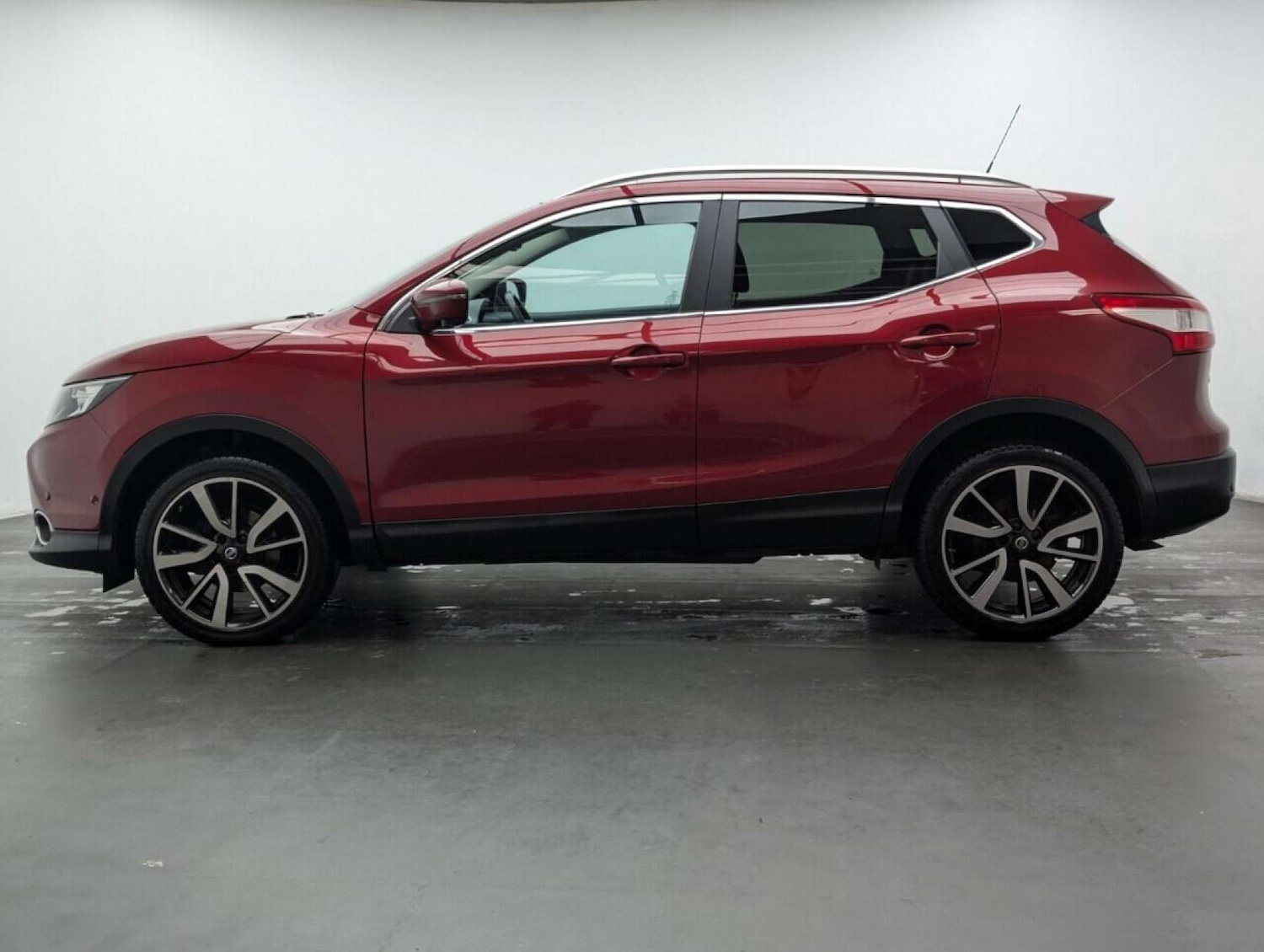 Used Nissan Qashqai 2016 for sale - 77714259: Photo 5