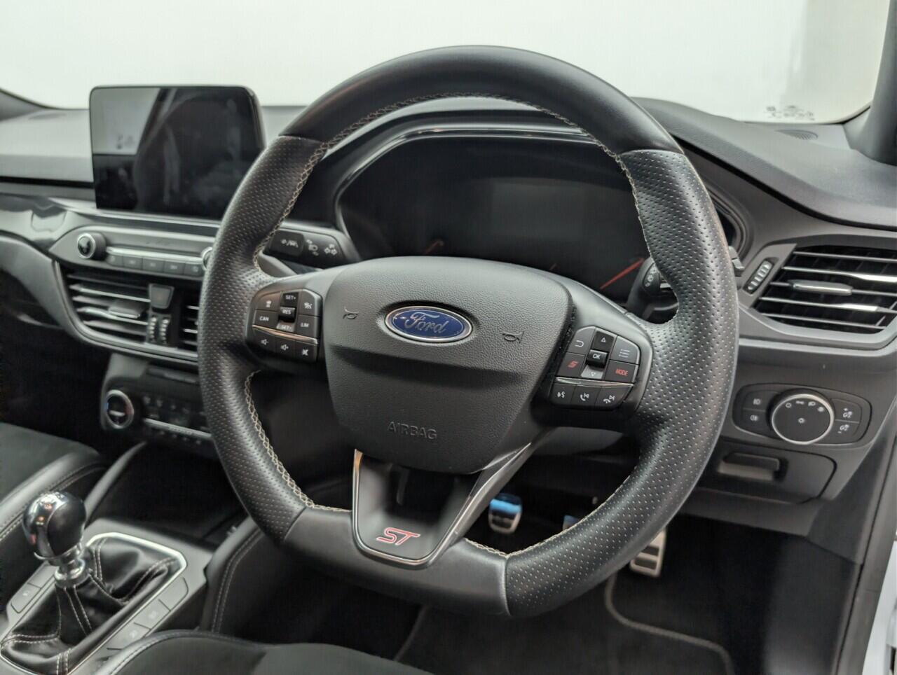 Used Ford Focus 2019 for sale - 76424877: Photo 35