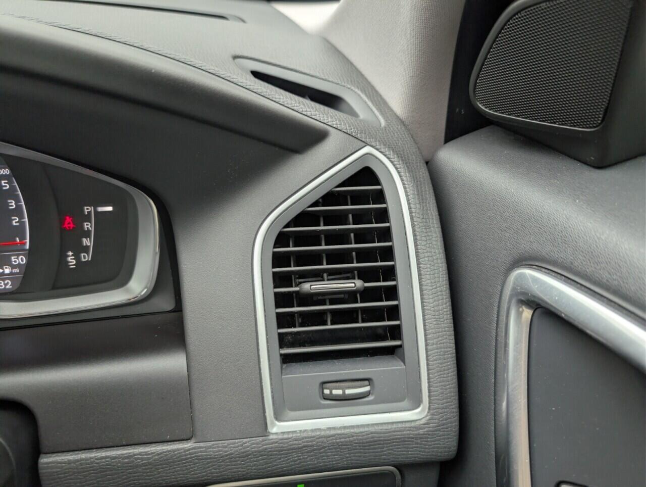 Used Volvo XC60 for sale - 77131222: Photo 31