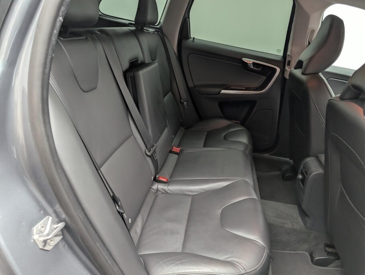 Used Volvo XC60 for sale - 77131222: Photo 36