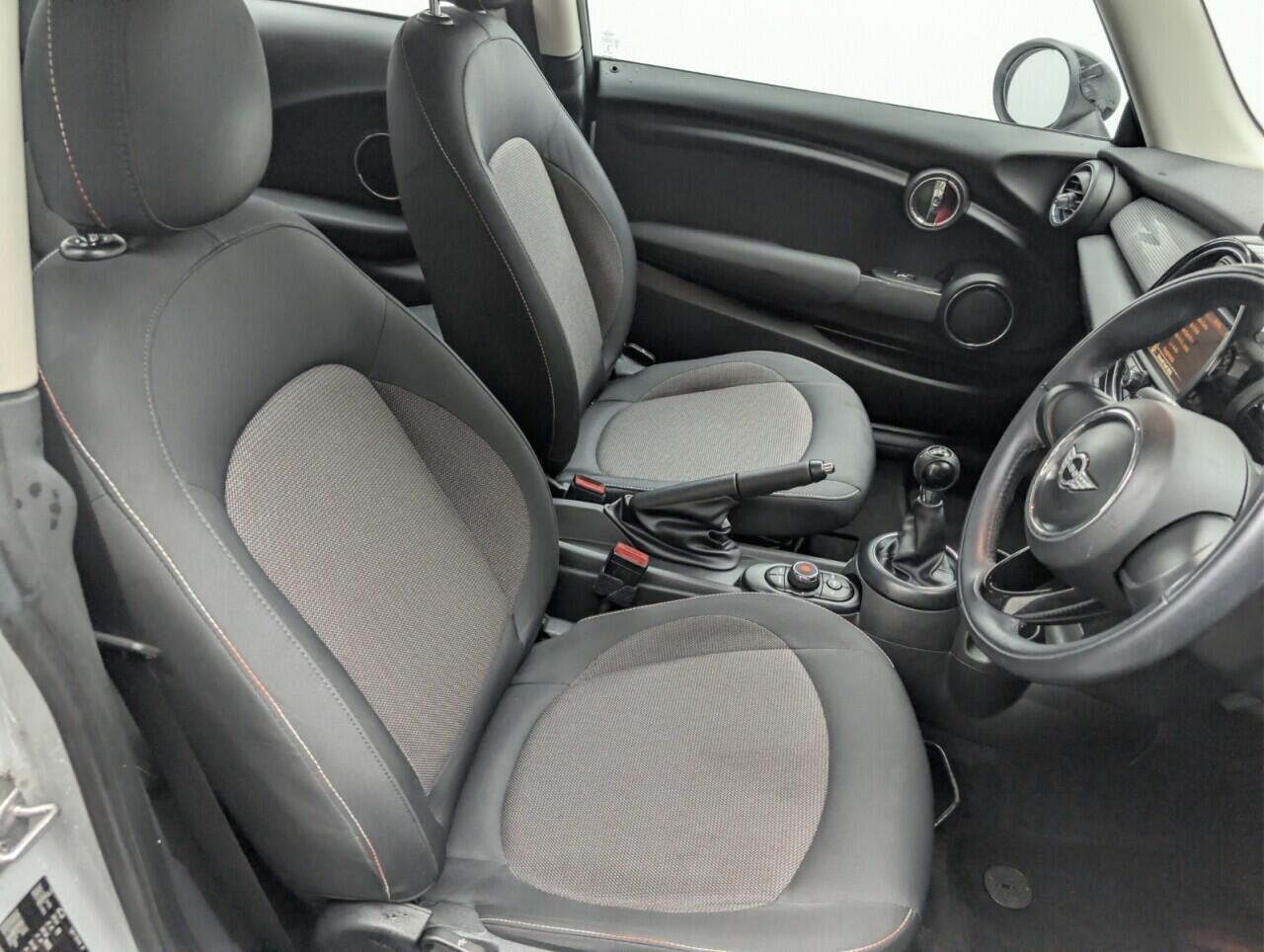 Used MINI Hatch 2016 for sale - 76887333: Photo 12