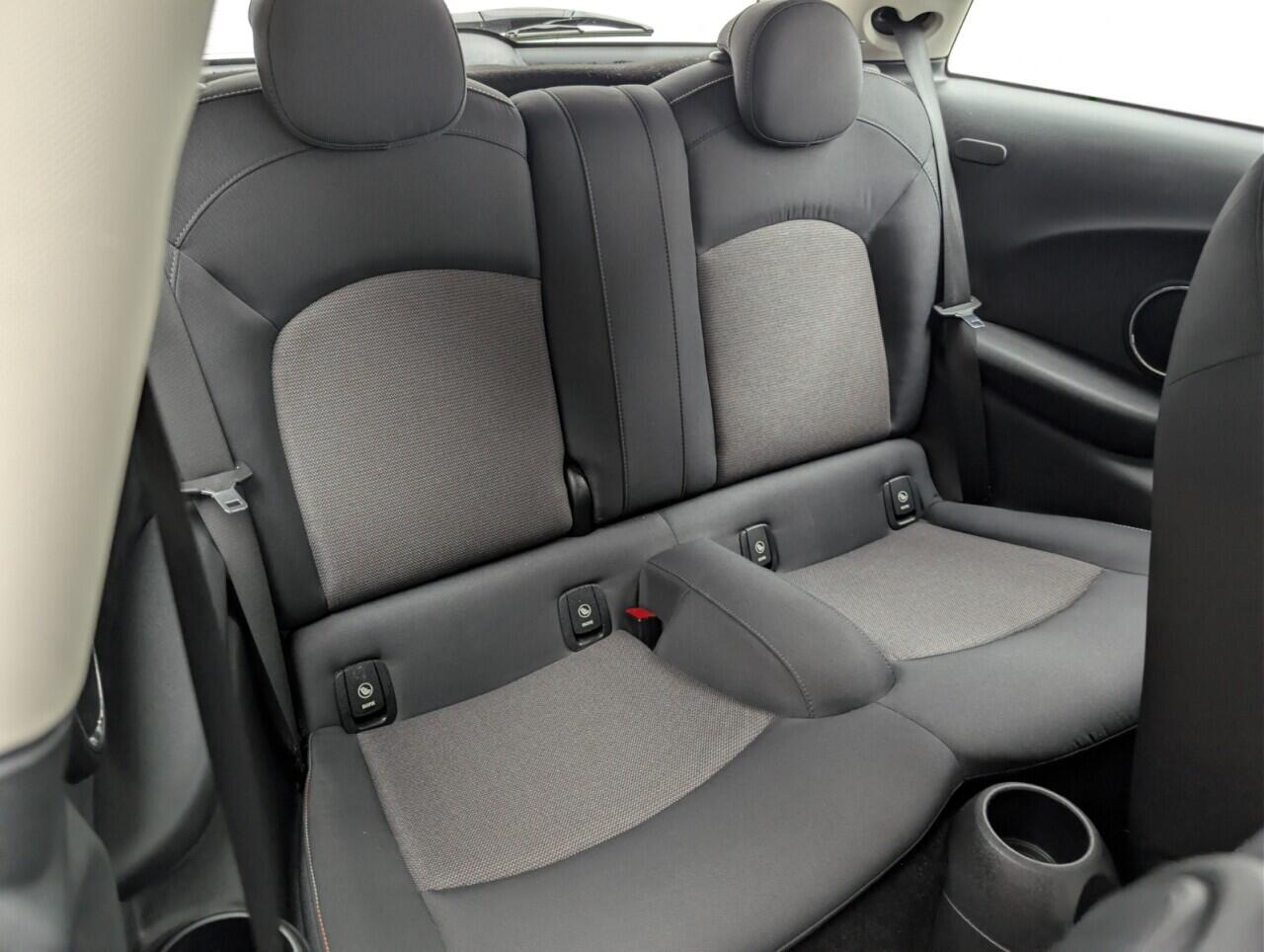 Used MINI Hatch 2016 for sale - 76887333: Photo 21