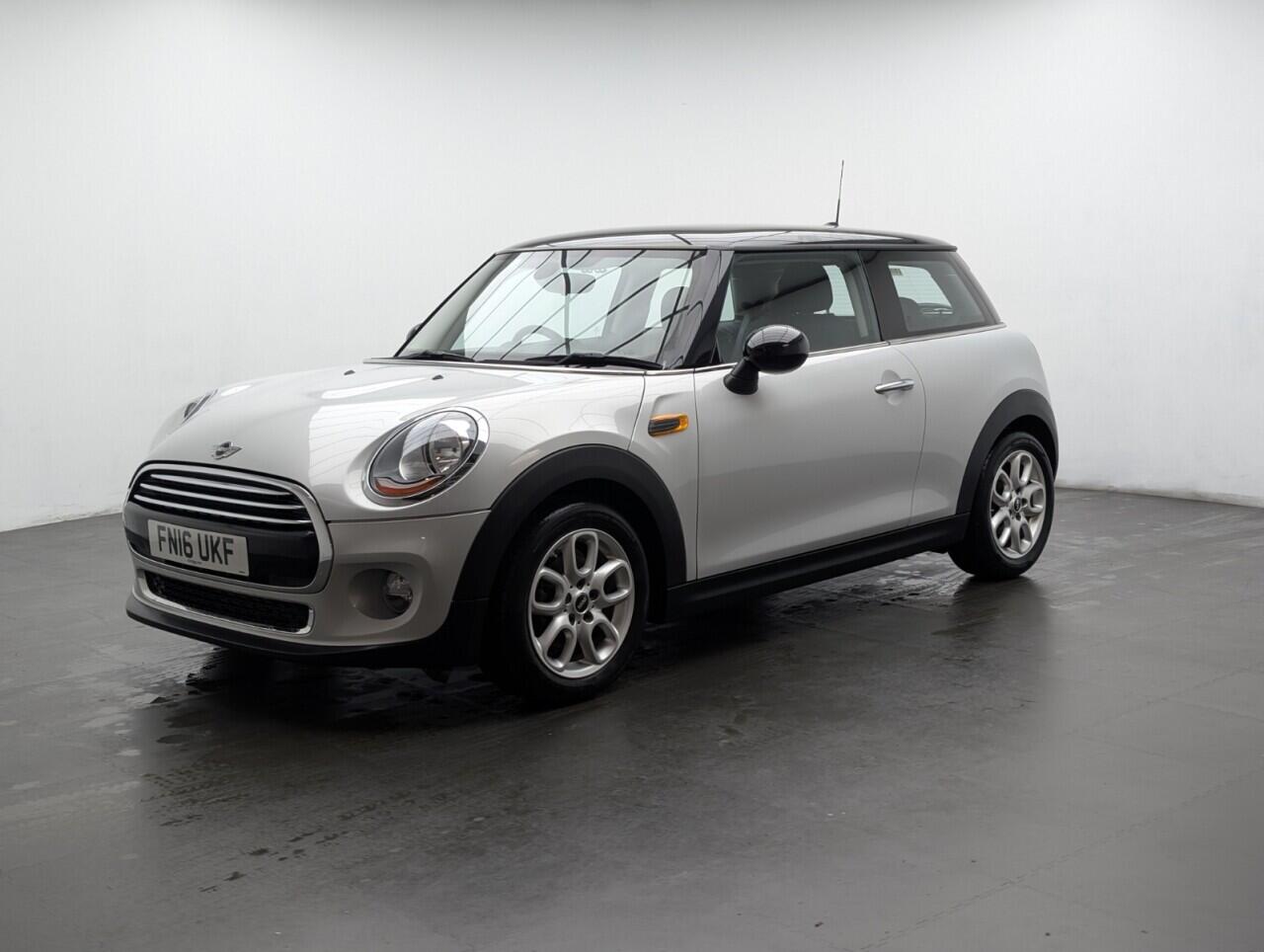 Used MINI Hatch 2016 for sale - 76887333: Photo 4