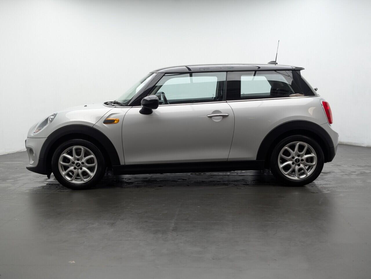 Used MINI Hatch 2016 for sale - 76887333: Photo 5