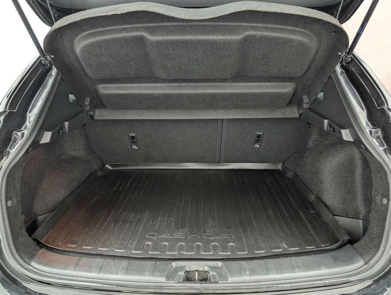 Used Nissan Qashqai 2018 for sale - 78225841: Photo 29