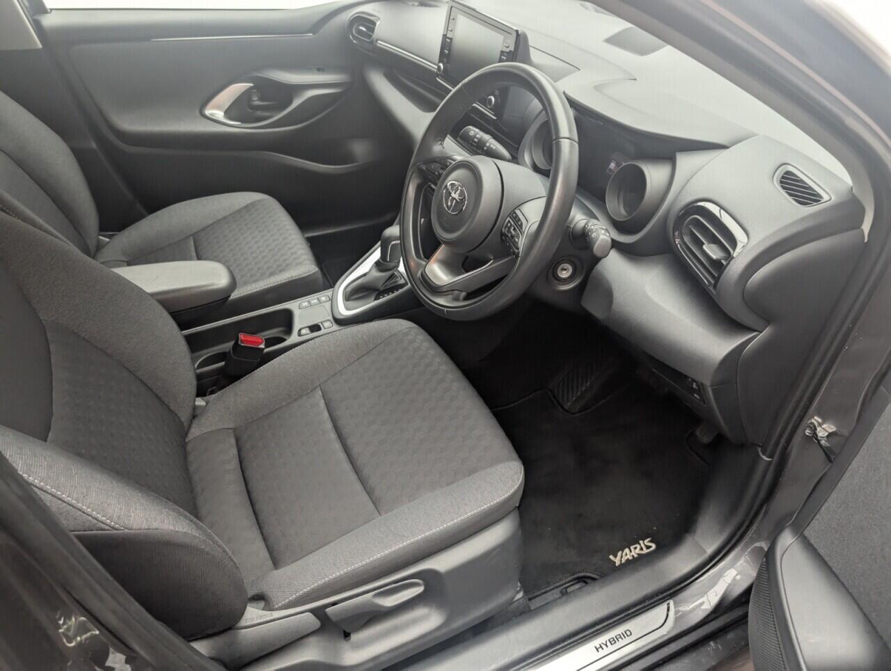 Used Toyota Yaris 2021 for sale - 76425427: Photo 11