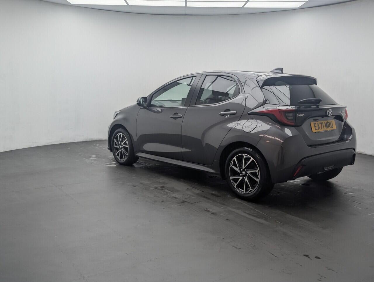 Used Toyota Yaris 2021 for sale - 76425427: Photo 6