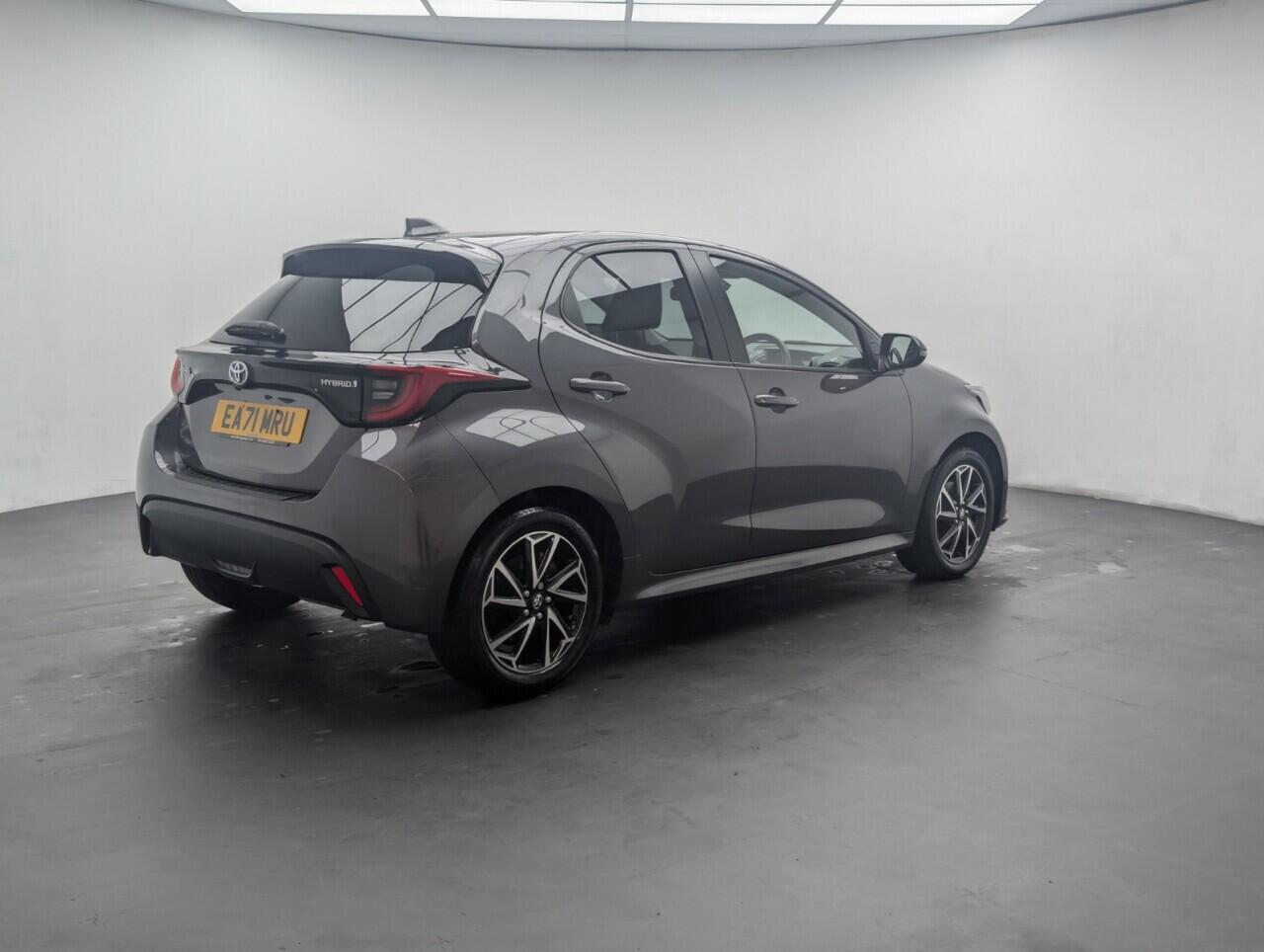 Used Toyota Yaris 2021 for sale - 76425427: Photo 8