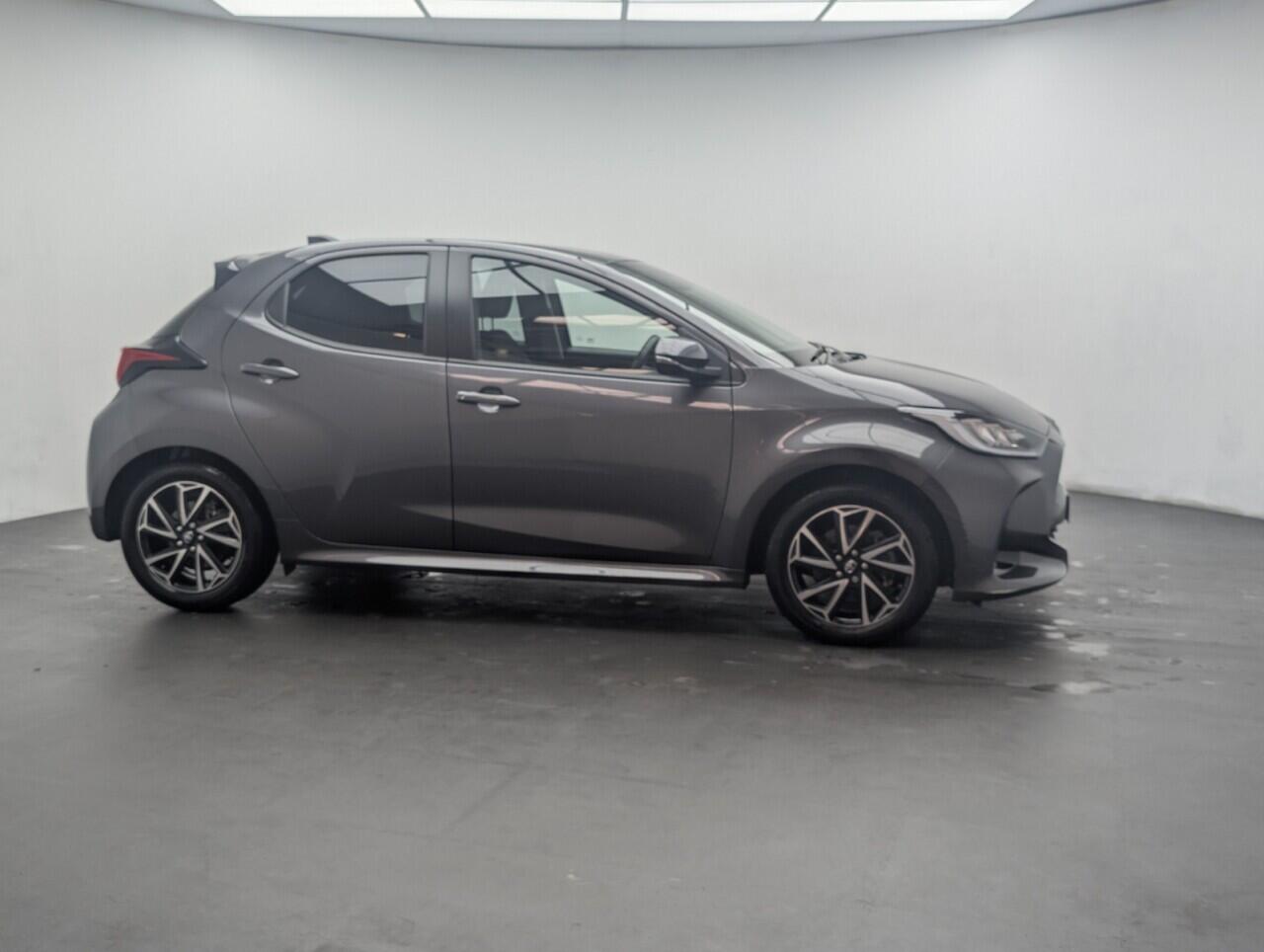 Used Toyota Yaris 2021 for sale - 76425427: Photo 9