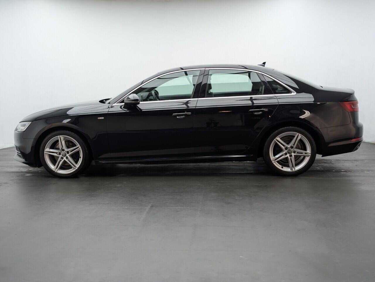 Used Audi A4 2018 for sale - 76425379: Photo 5