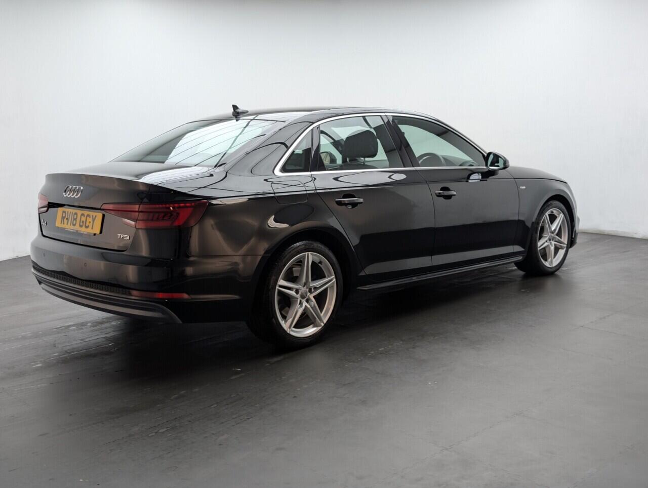 Used Audi A4 2018 for sale - 76425379: Photo 8