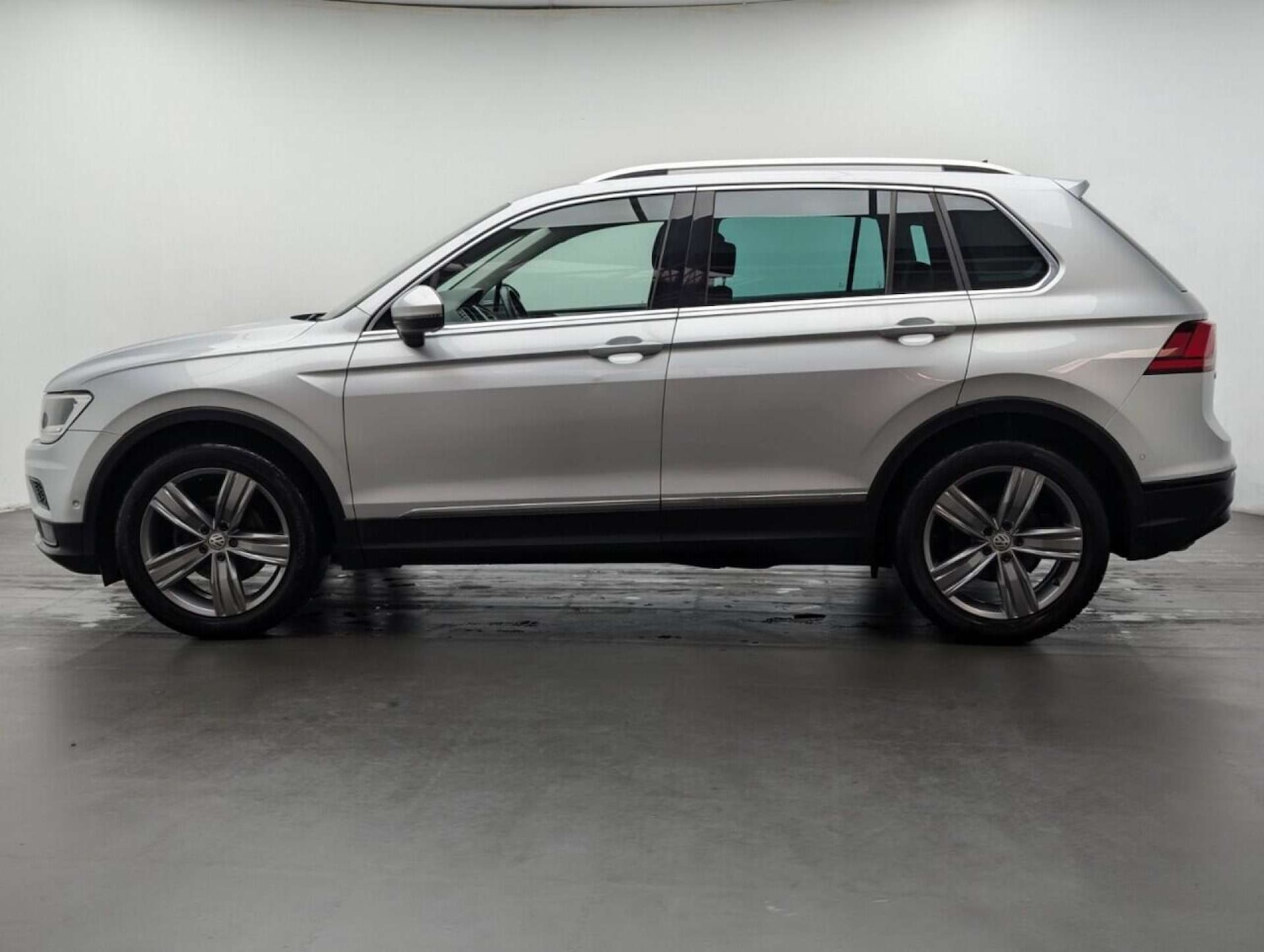 Used Volkswagen Tiguan 2020 for sale - 77714237: Photo 5