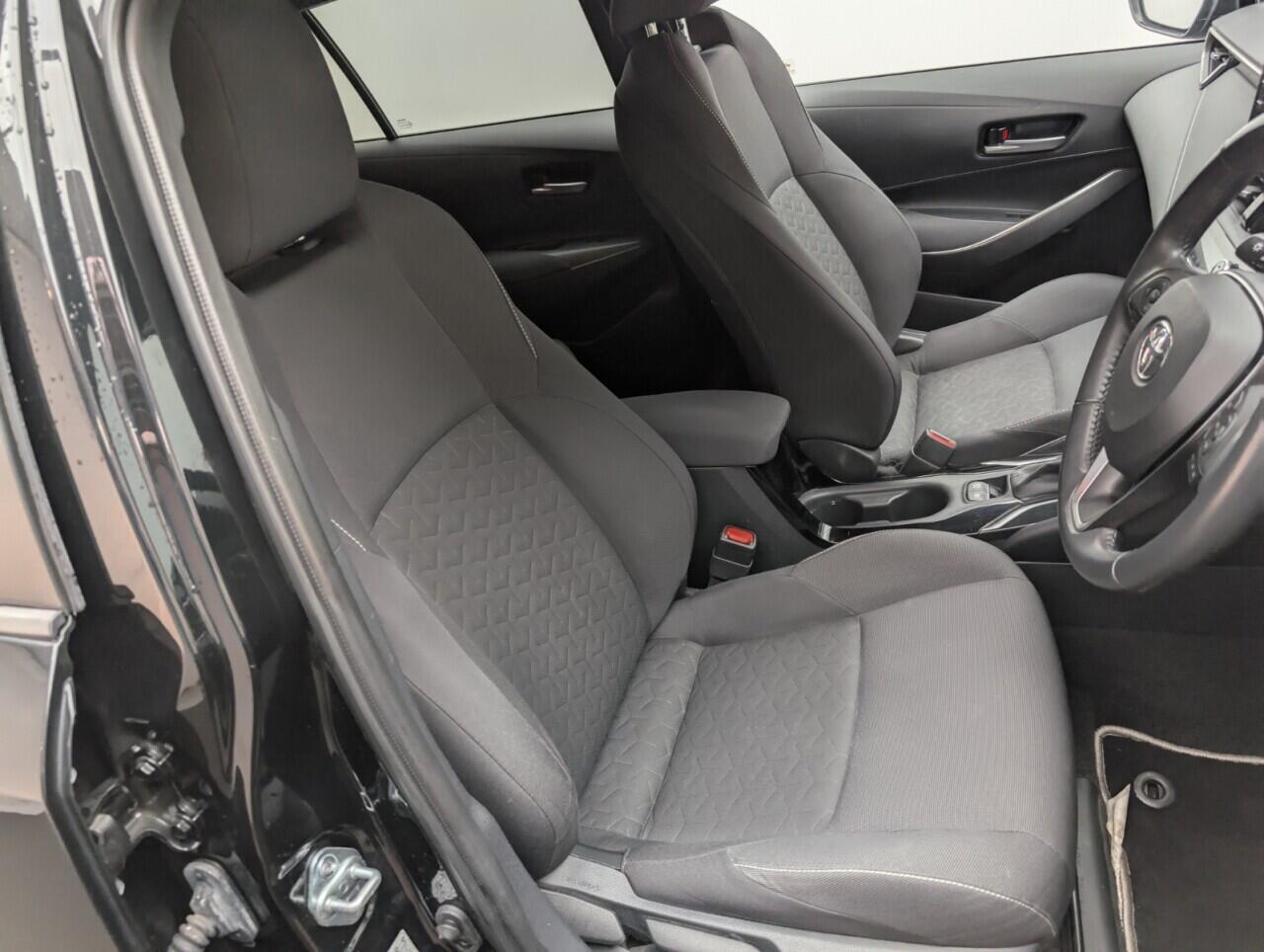 Used Toyota Corolla 2021 for sale - 76585172: Photo 13