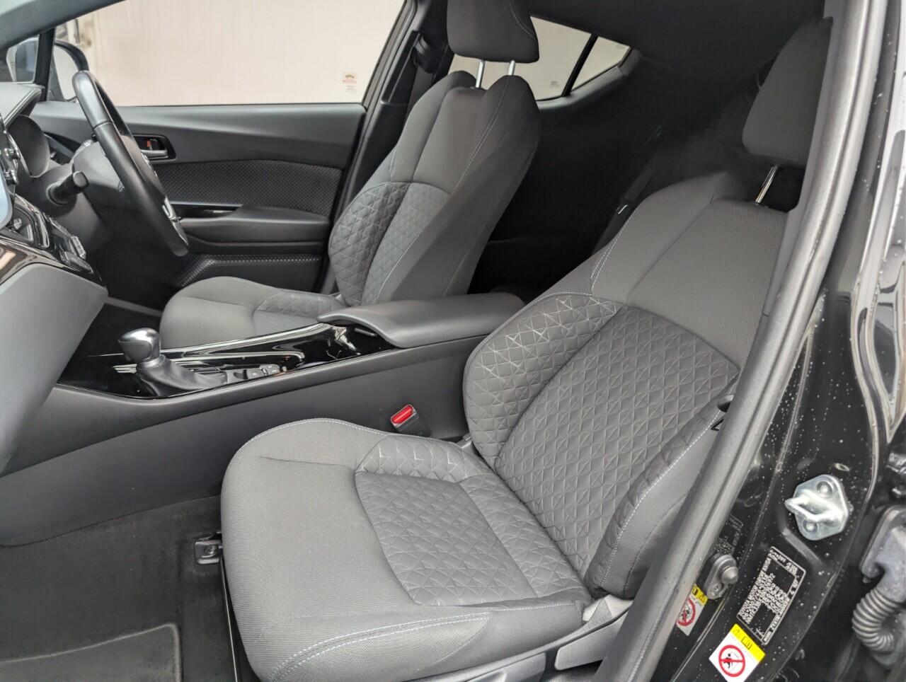 Used Toyota C-HR 2020 for sale - 76456884: Photo 28