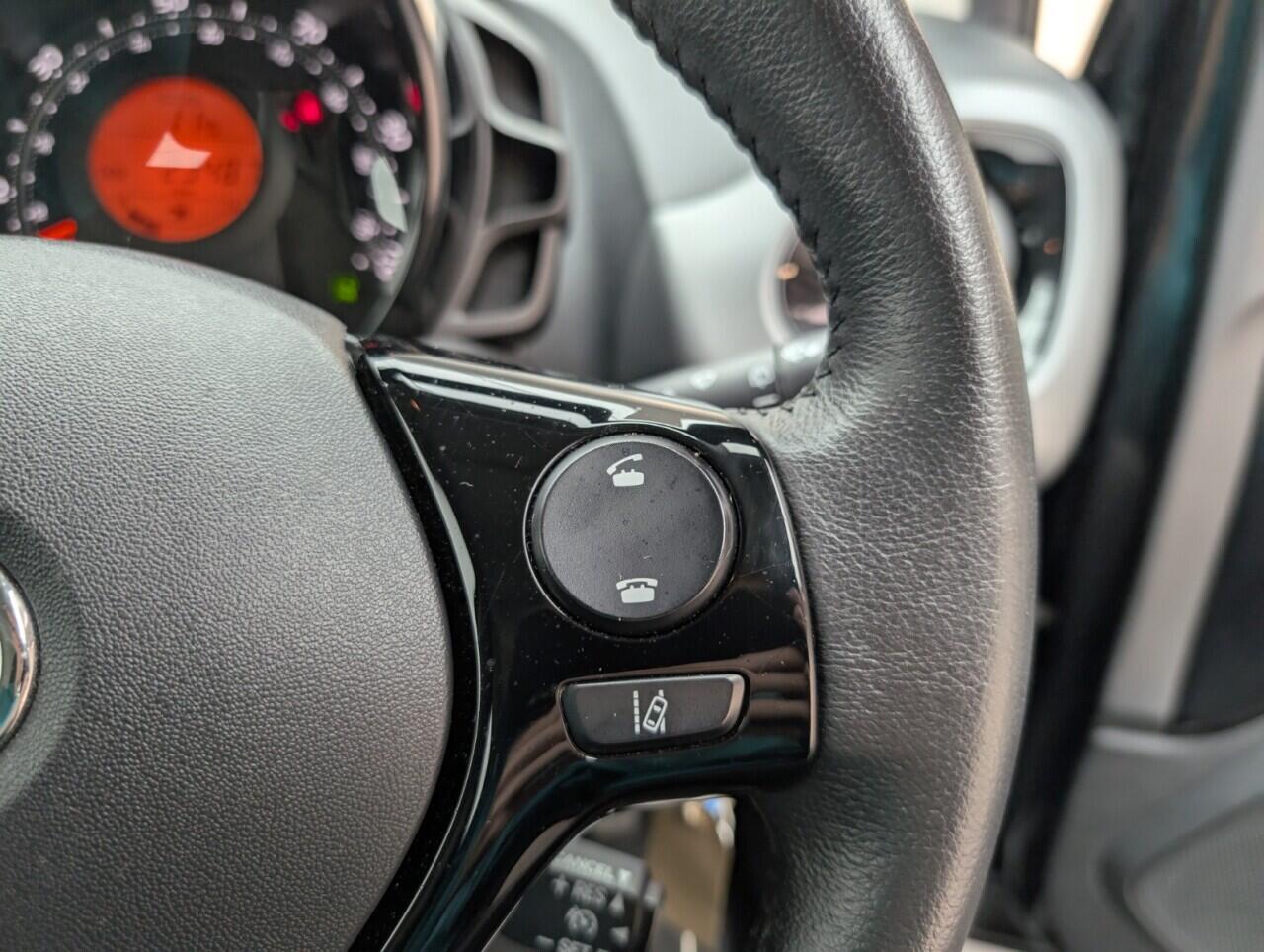 Used Toyota AYGO 2021 for sale - 76423984: Photo 20