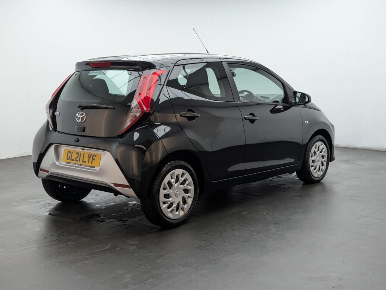 Used Toyota AYGO 2021 for sale - 76423984: Photo 8