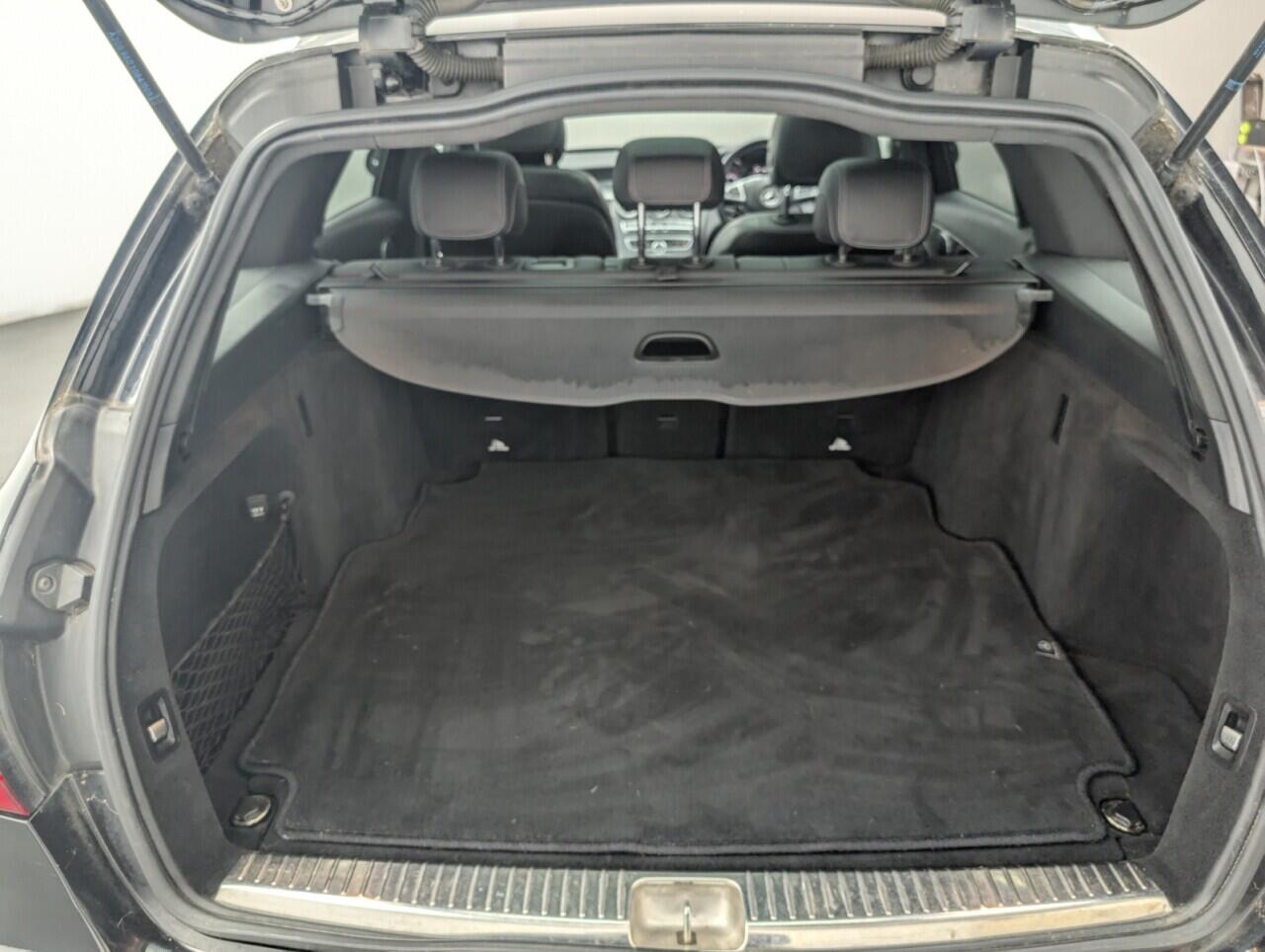 Used Mercedes-Benz C Class 2017 for sale - 76457101: Photo 26