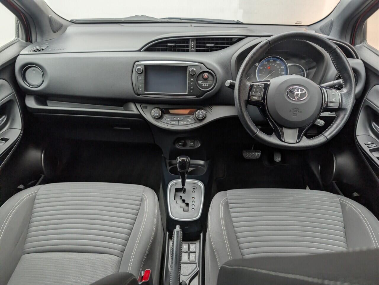 Used Toyota Yaris 2016 for sale - 76527889: Photo 23