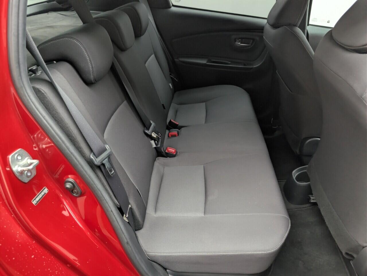 Used Toyota Yaris 2016 for sale - 76527889: Photo 24