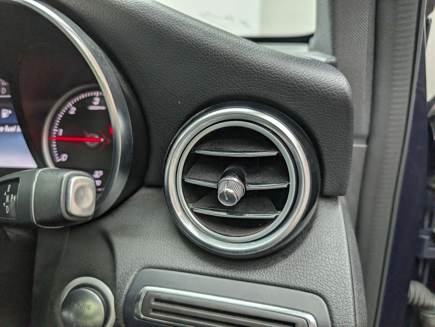 Used Mercedes-Benz GLC 2015 for sale - 77989963: Photo 33