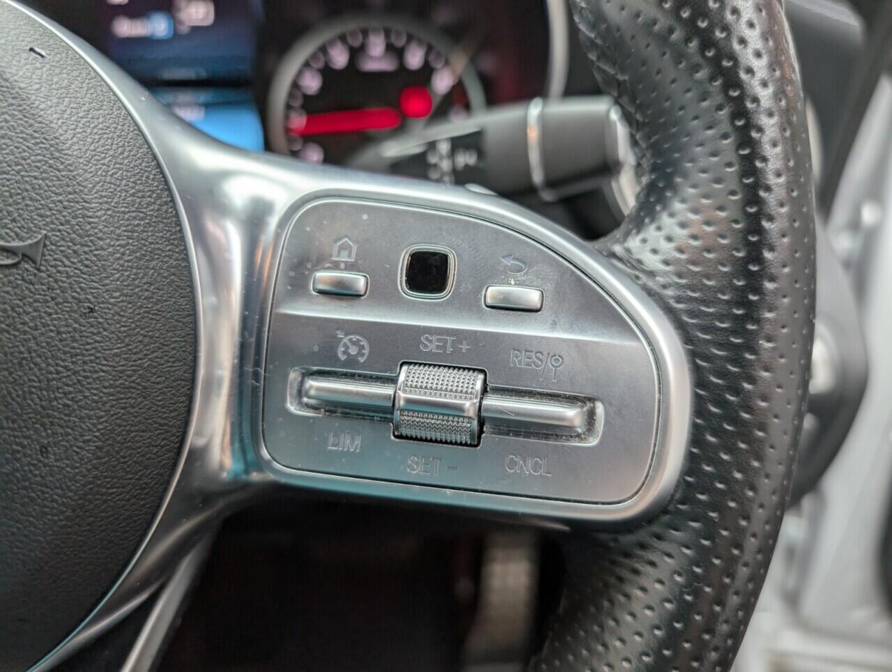 Used Mercedes-Benz C Class 2019 for sale - 76422848: Photo 20