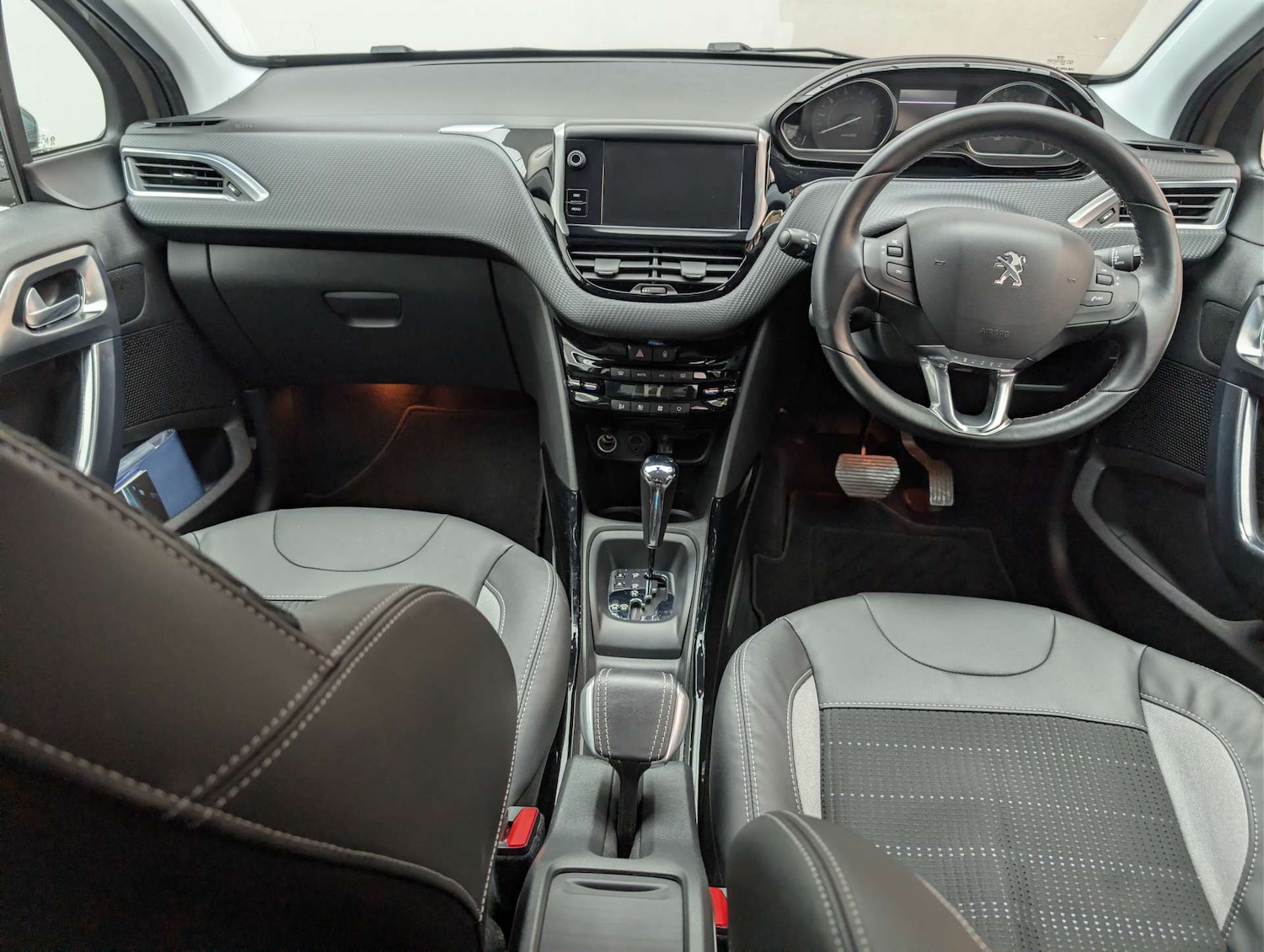 Used Peugeot 2008 2015 for sale - 78083522: Photo 27