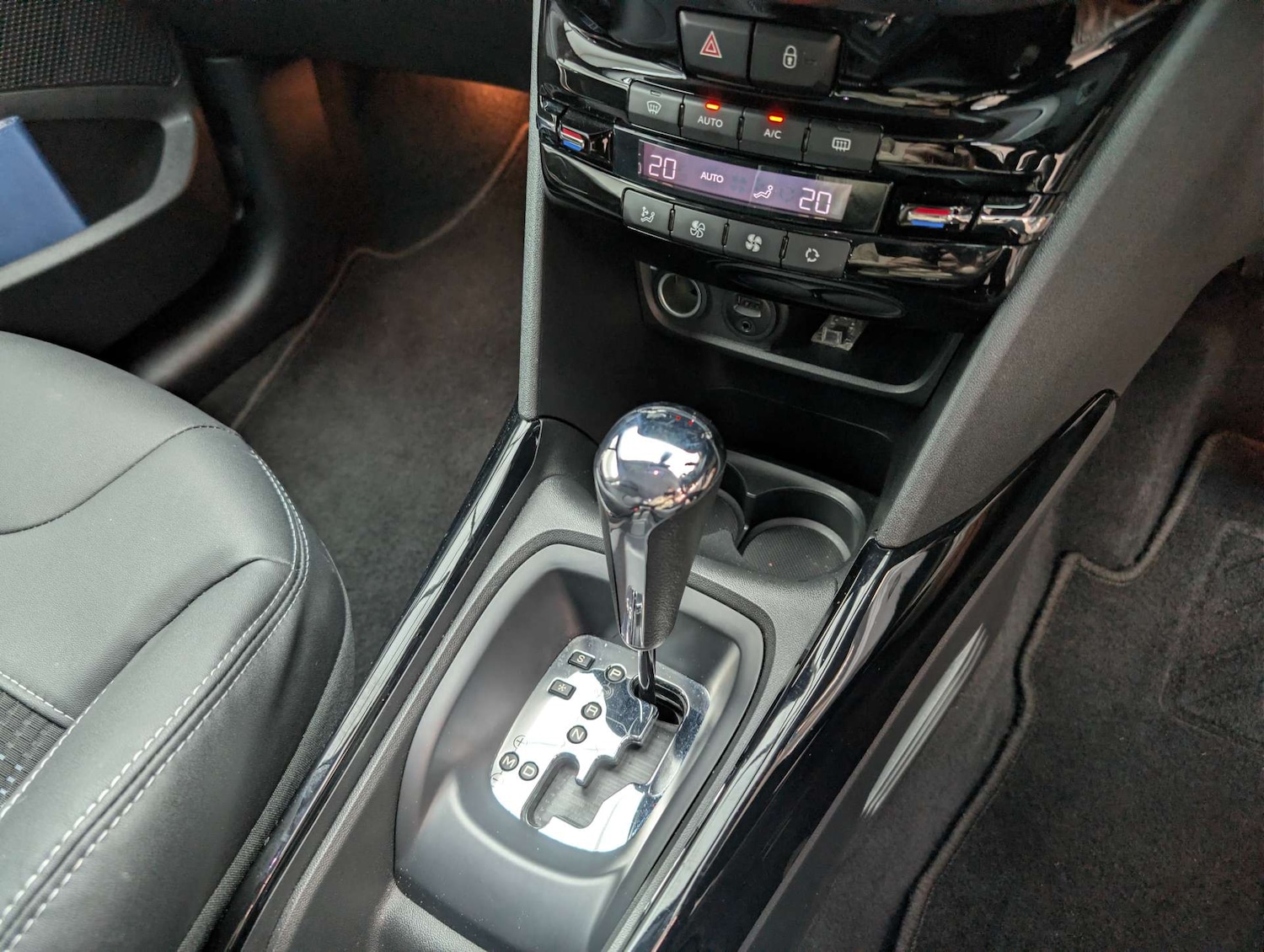 Used Peugeot 2008 2015 for sale - 78083522: Photo 31