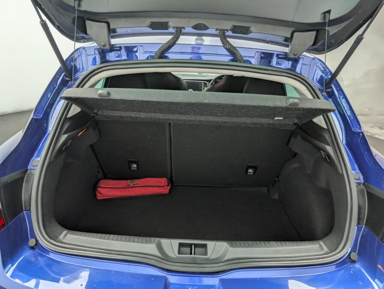 Used Renault Megane 2018 for sale - 76424886: Photo 26