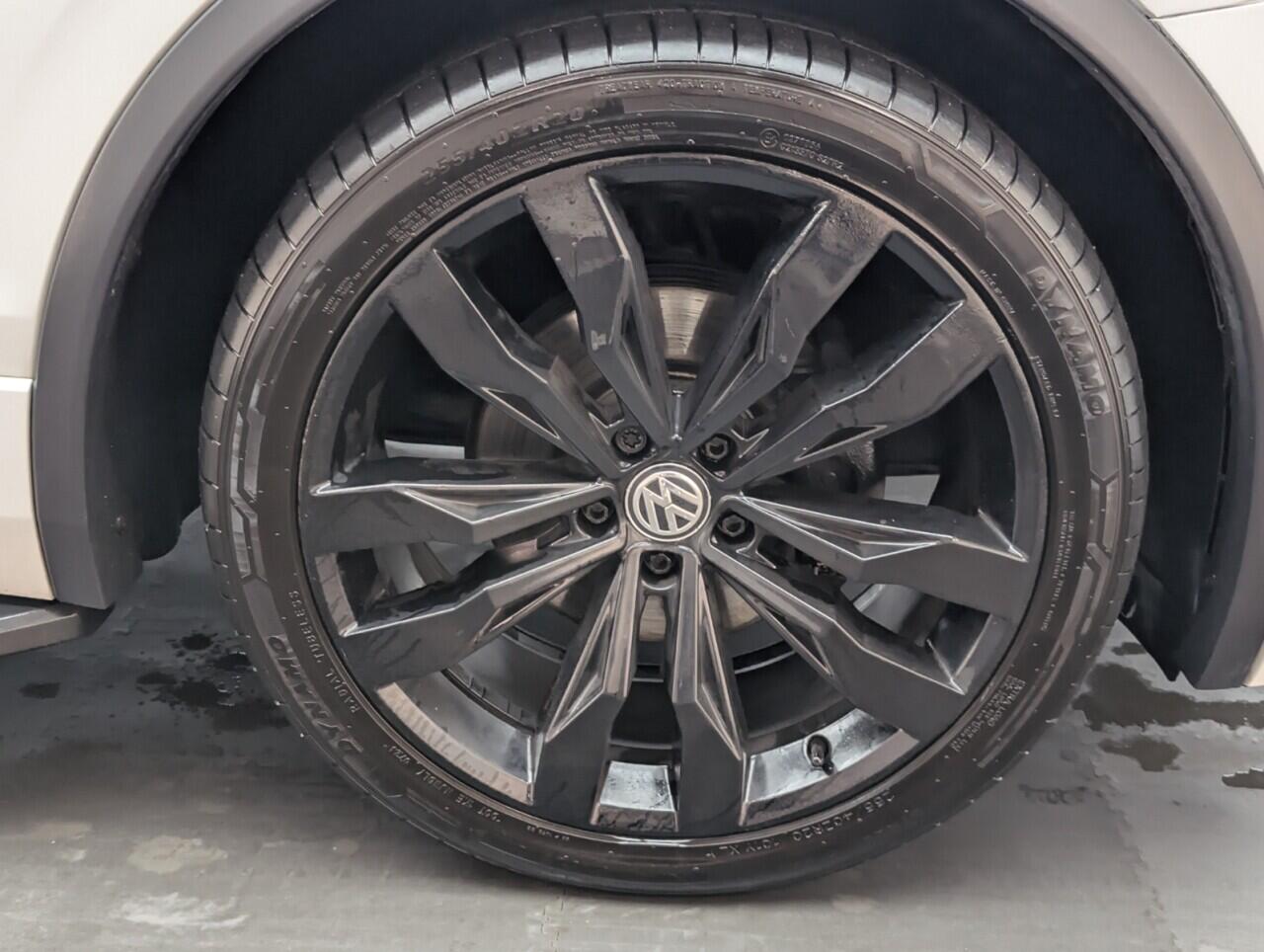 Used Volkswagen Tiguan 2017 for sale - 76424390: Photo 10