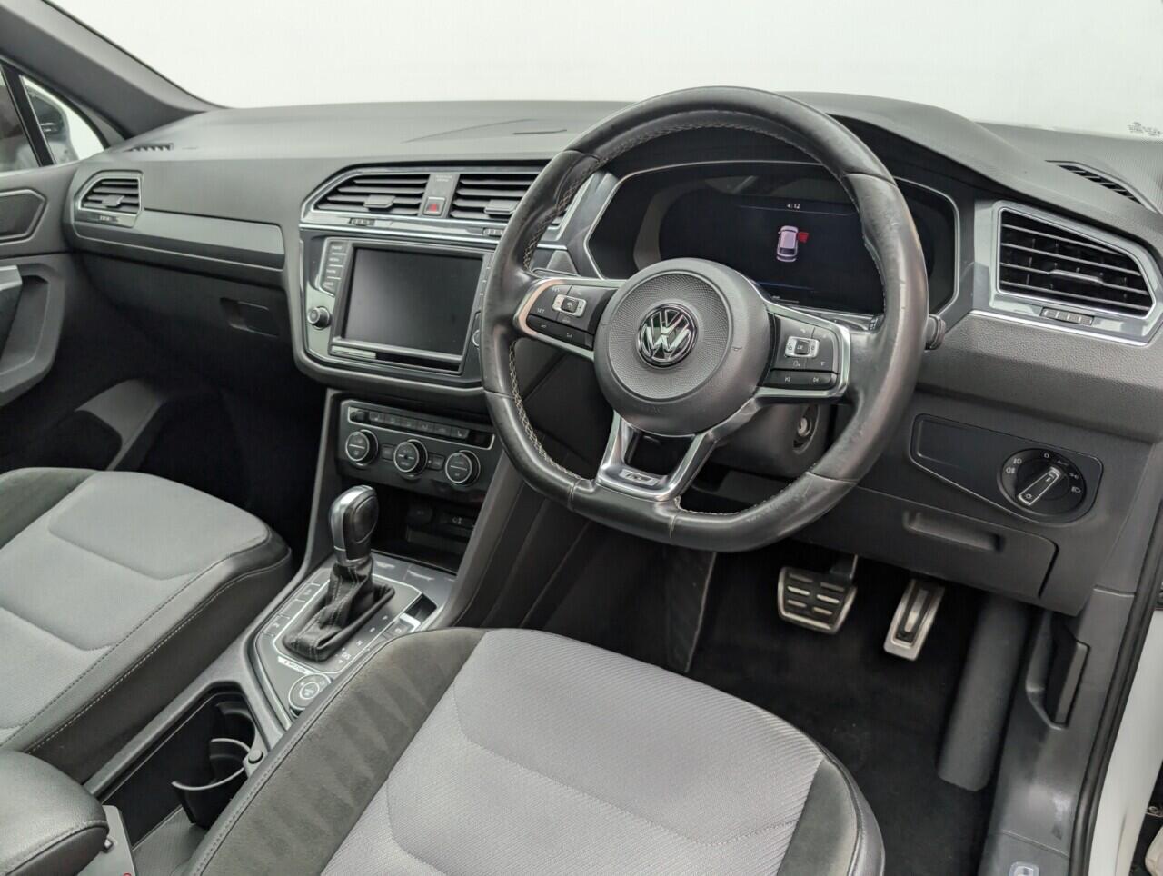 Used Volkswagen Tiguan 2017 for sale - 76424390: Photo 11