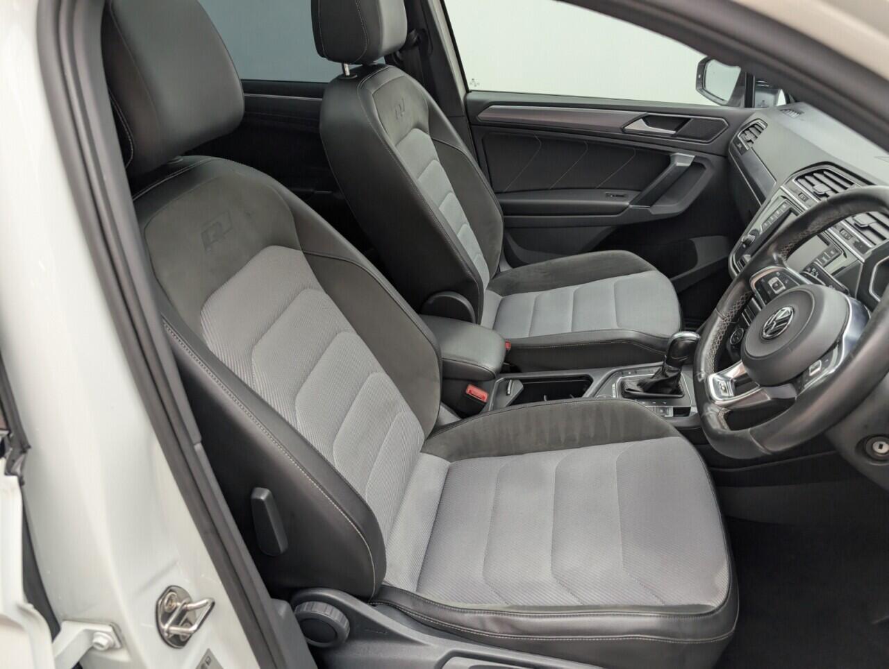 Used Volkswagen Tiguan 2017 for sale - 76424390: Photo 12