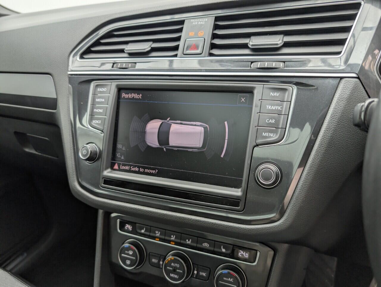 Used Volkswagen Tiguan 2017 for sale - 76424390: Photo 15