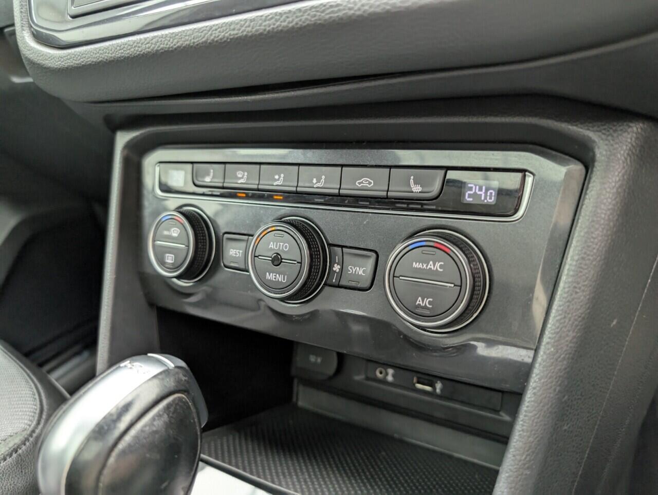 Used Volkswagen Tiguan 2017 for sale - 76424390: Photo 16