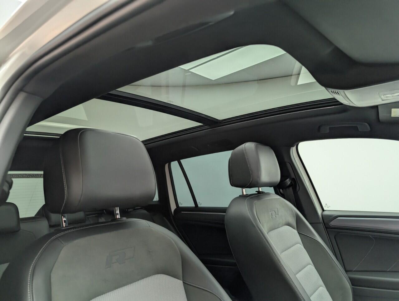 Used Volkswagen Tiguan 2017 for sale - 76424390: Photo 24