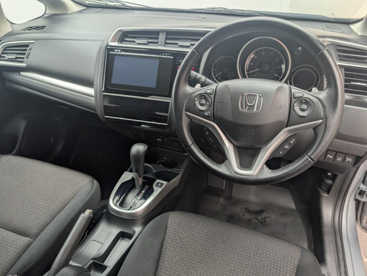 Used Honda Jazz 2017 for sale - 76423074: Photo 24