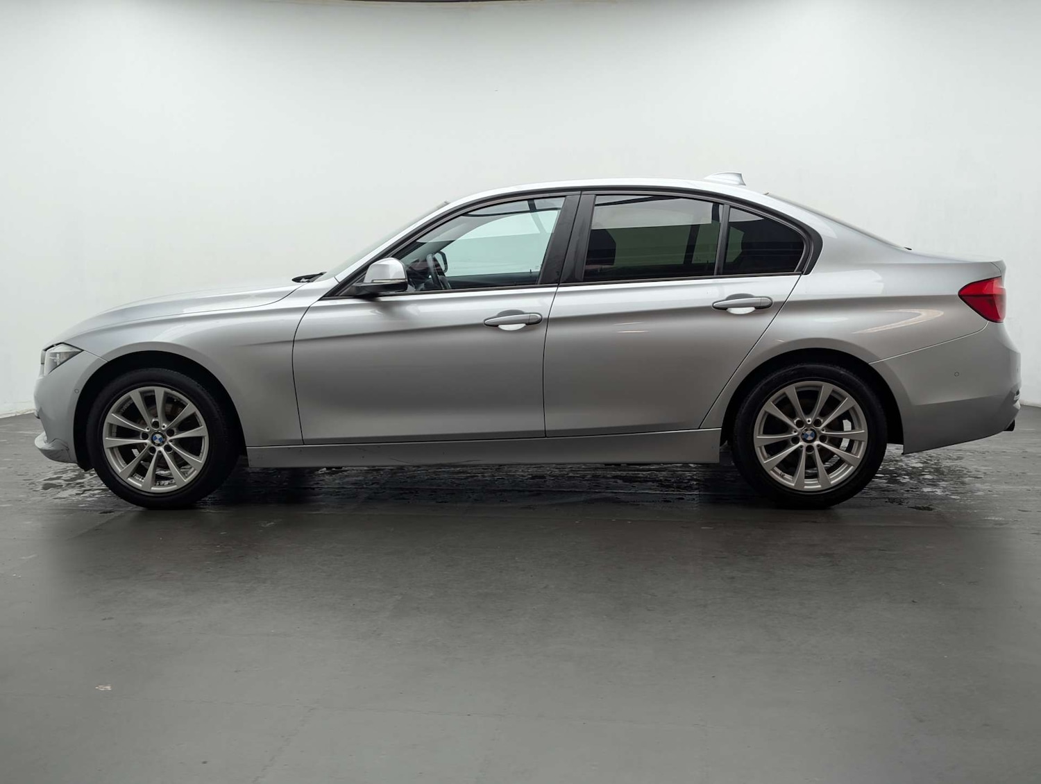 Used BMW 3 Series 2017 for sale - 78003805: Photo 11