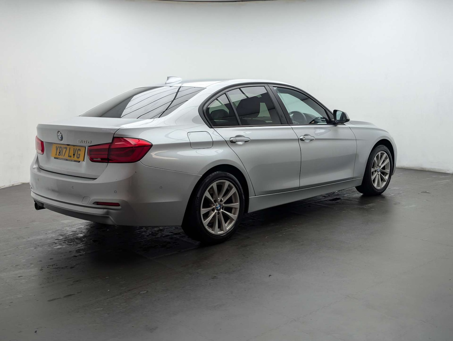 Used BMW 3 Series 2017 for sale - 78003805: Photo 5