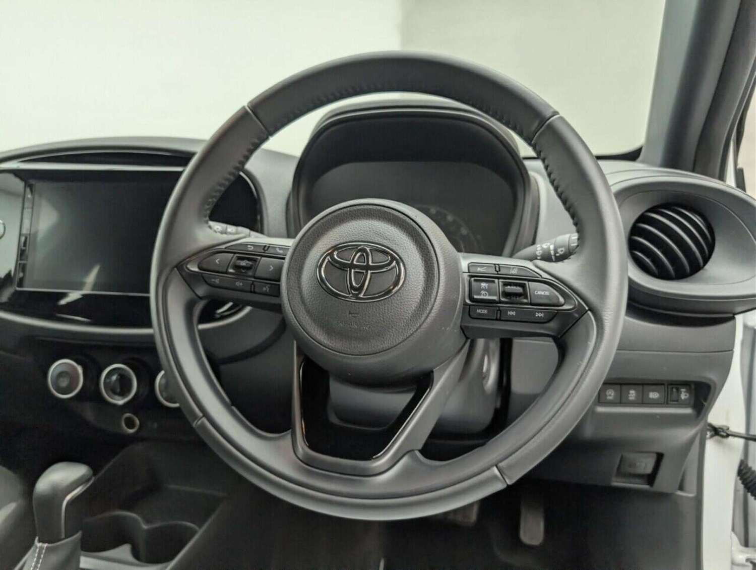 Used Toyota Aygo X 2024 for sale - 77714279: Photo 21