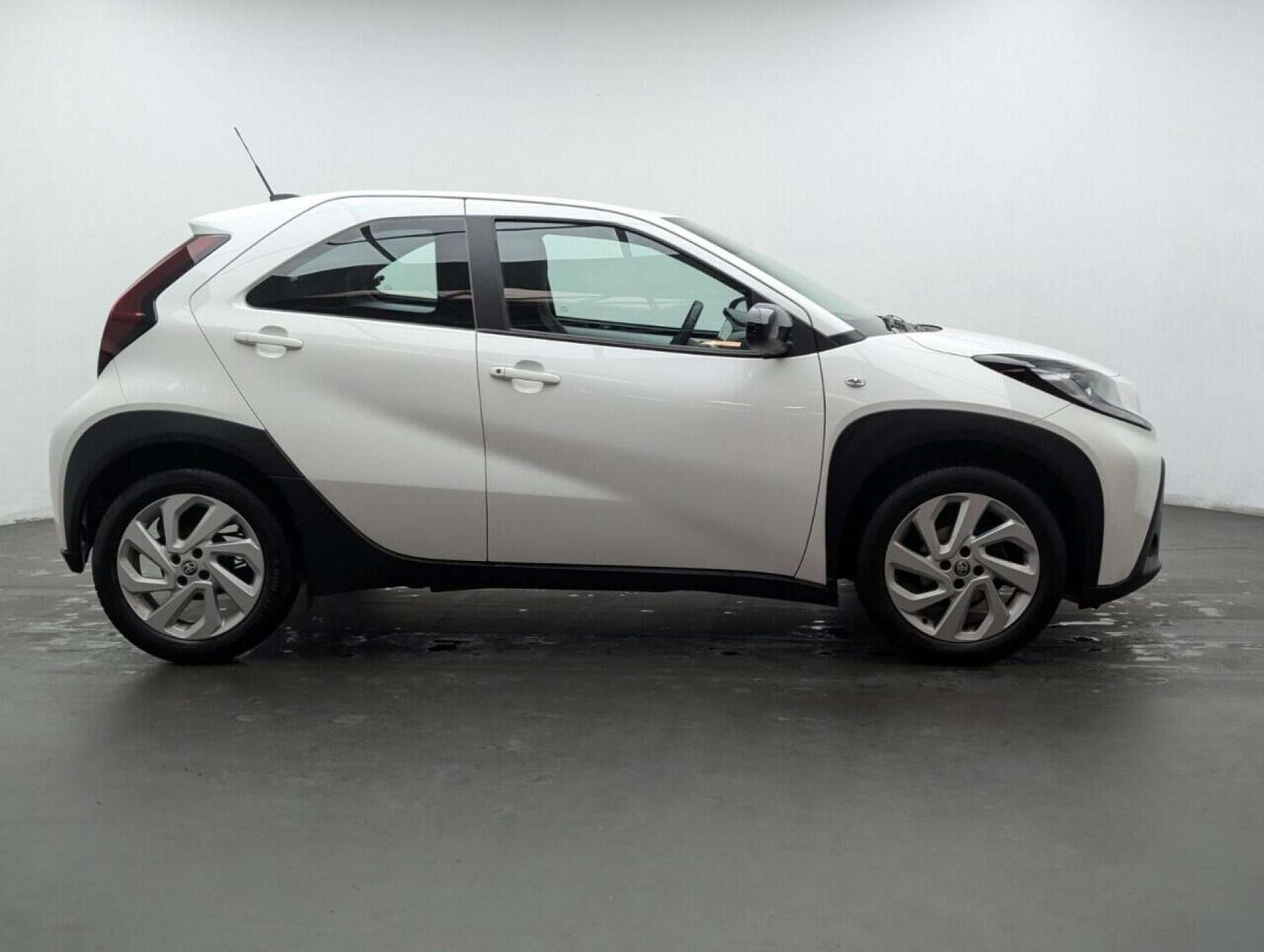 Used Toyota Aygo X 2024 for sale - 77714279: Photo 9