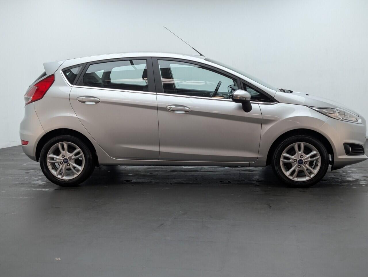 Used Ford Fiesta 2017 for sale - 76424497: Photo 9