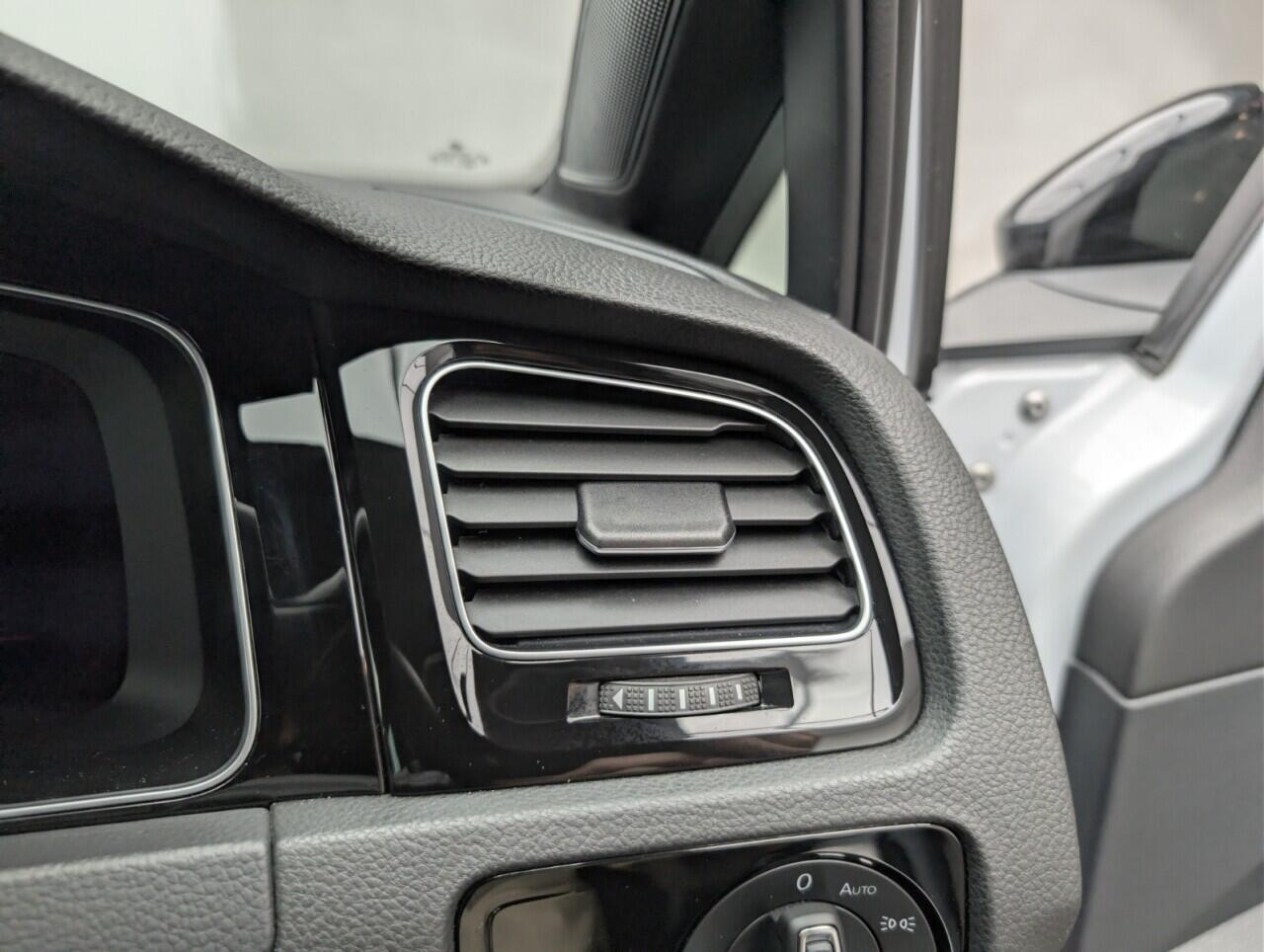 Used Volkswagen Golf 2019 for sale - 77074328: Photo 21